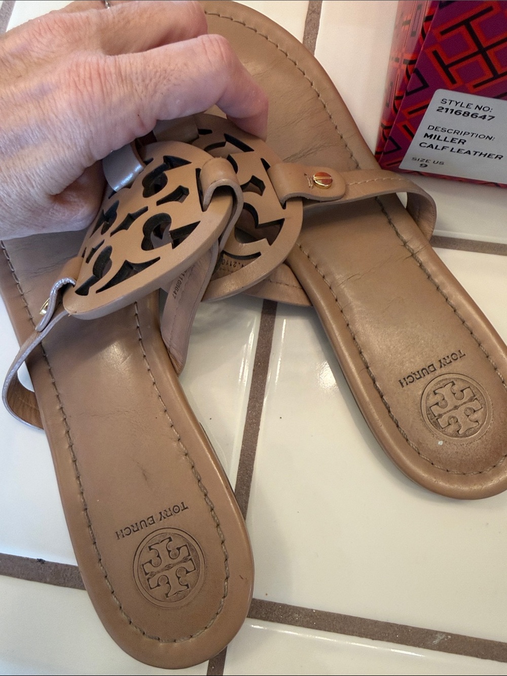 Tory Burch light make up Miller sandal GUC - Picture 3 of 4